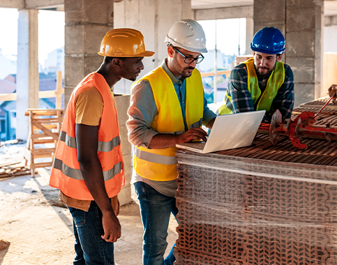 builders discussing plans