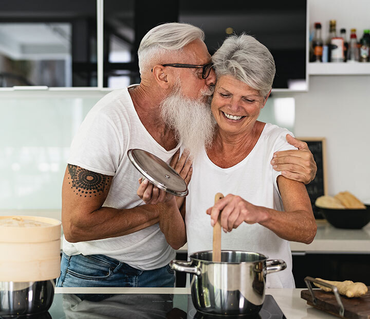 couple cooking